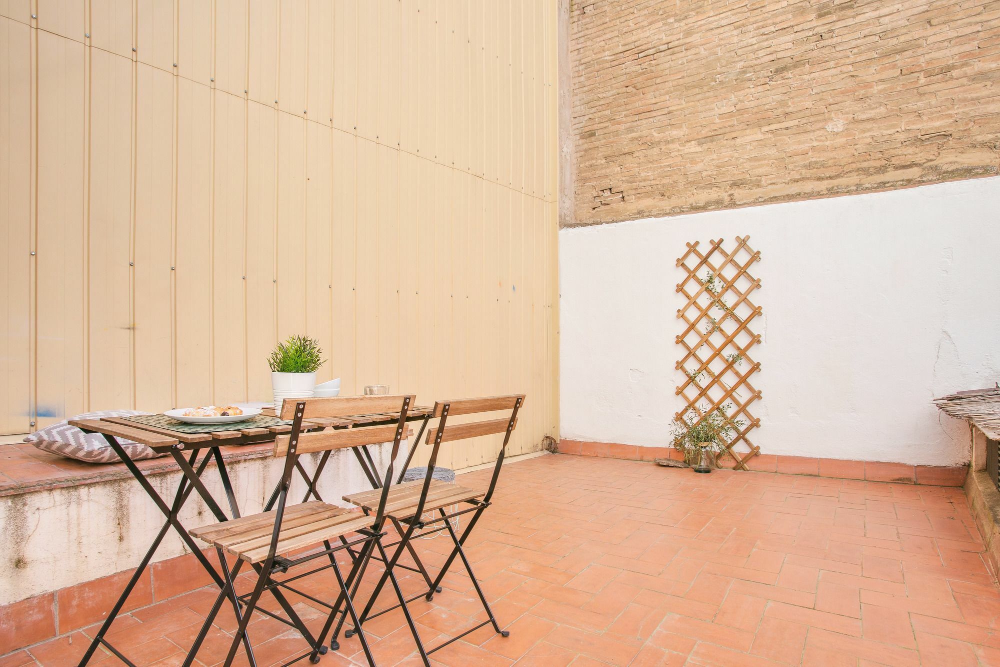 Flateli Center 2 Girona